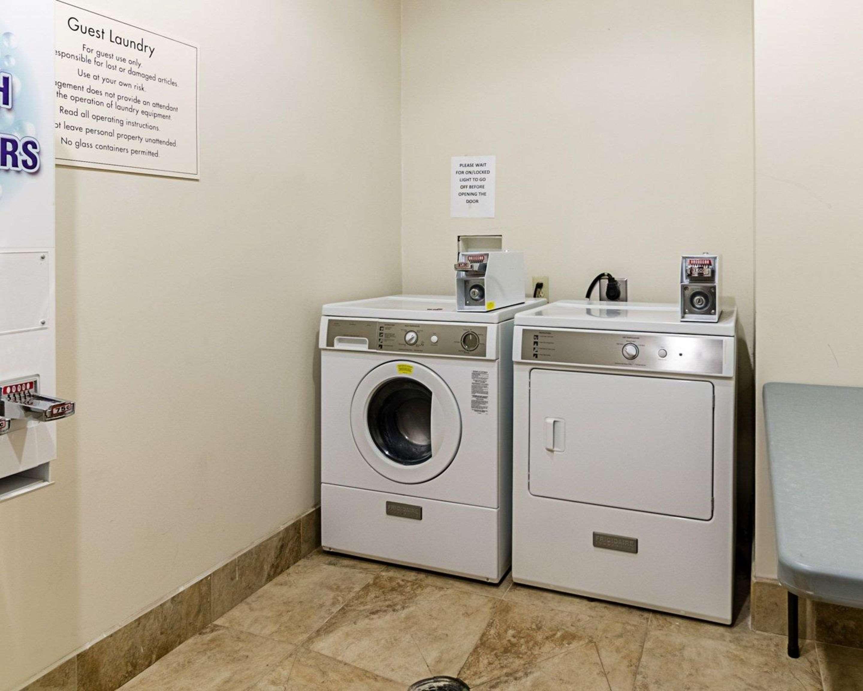 Comfort Inn & Suites Lawrence - University Area Dış mekan fotoğraf