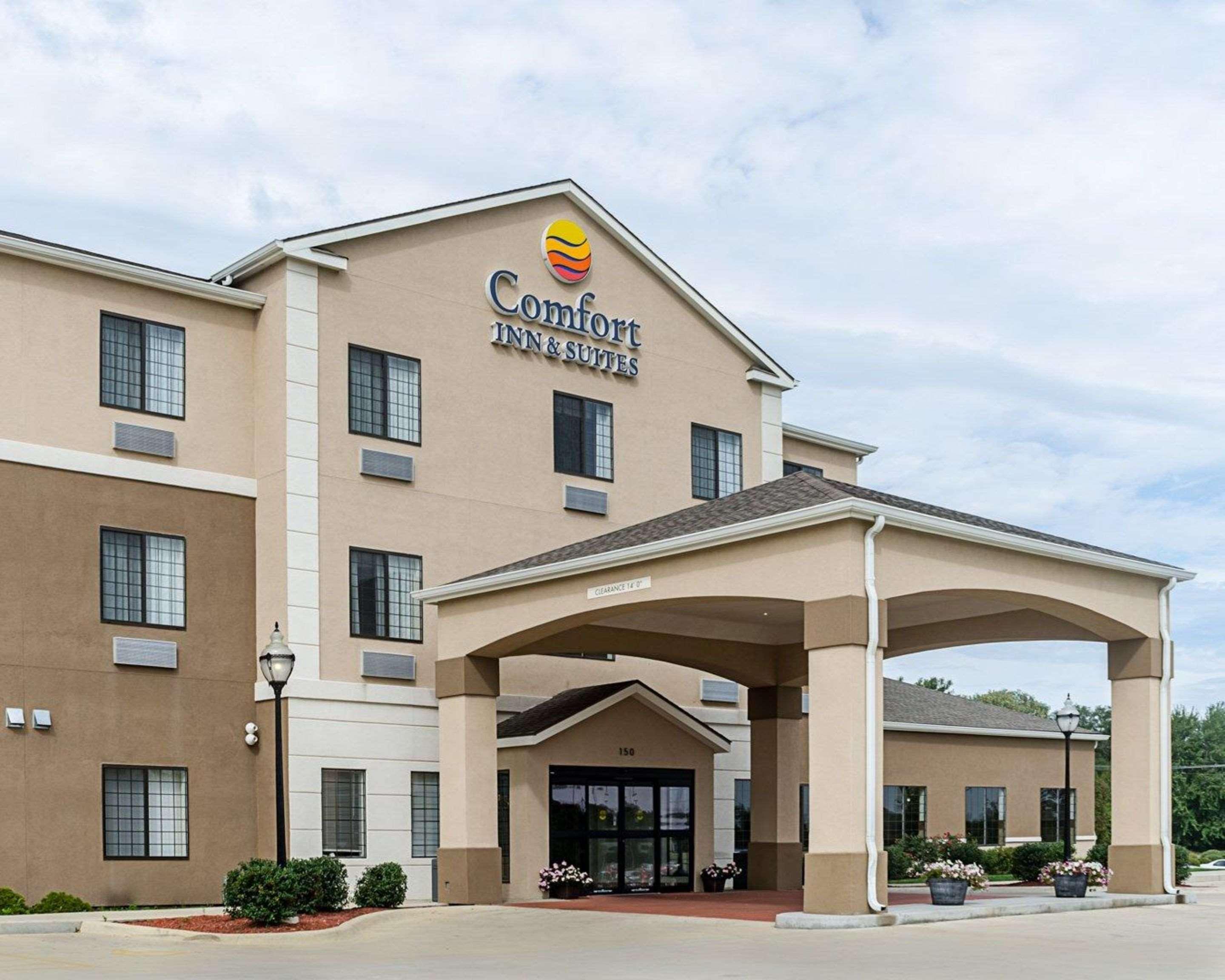 Comfort Inn & Suites Lawrence - University Area Dış mekan fotoğraf