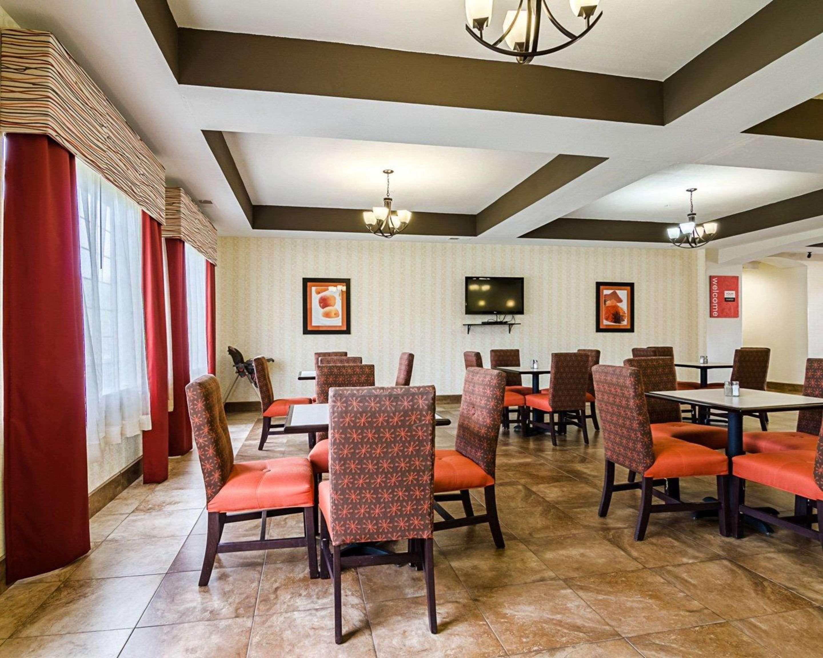 Comfort Inn & Suites Lawrence - University Area Dış mekan fotoğraf