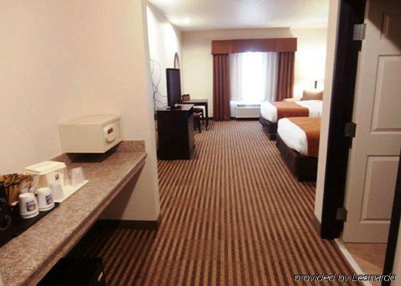 Comfort Inn & Suites Lawrence - University Area Dış mekan fotoğraf