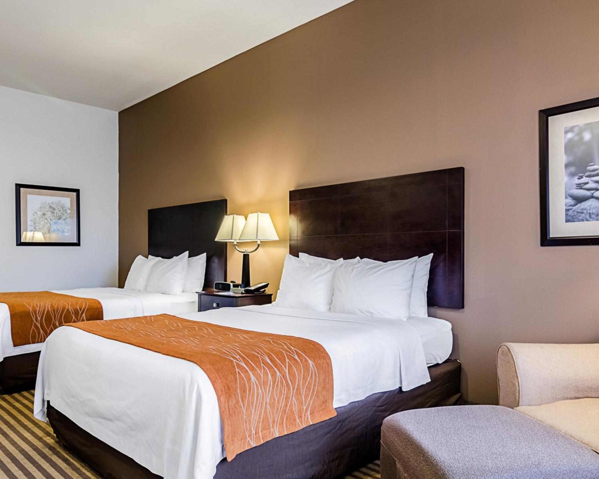 Comfort Inn & Suites Lawrence - University Area Dış mekan fotoğraf
