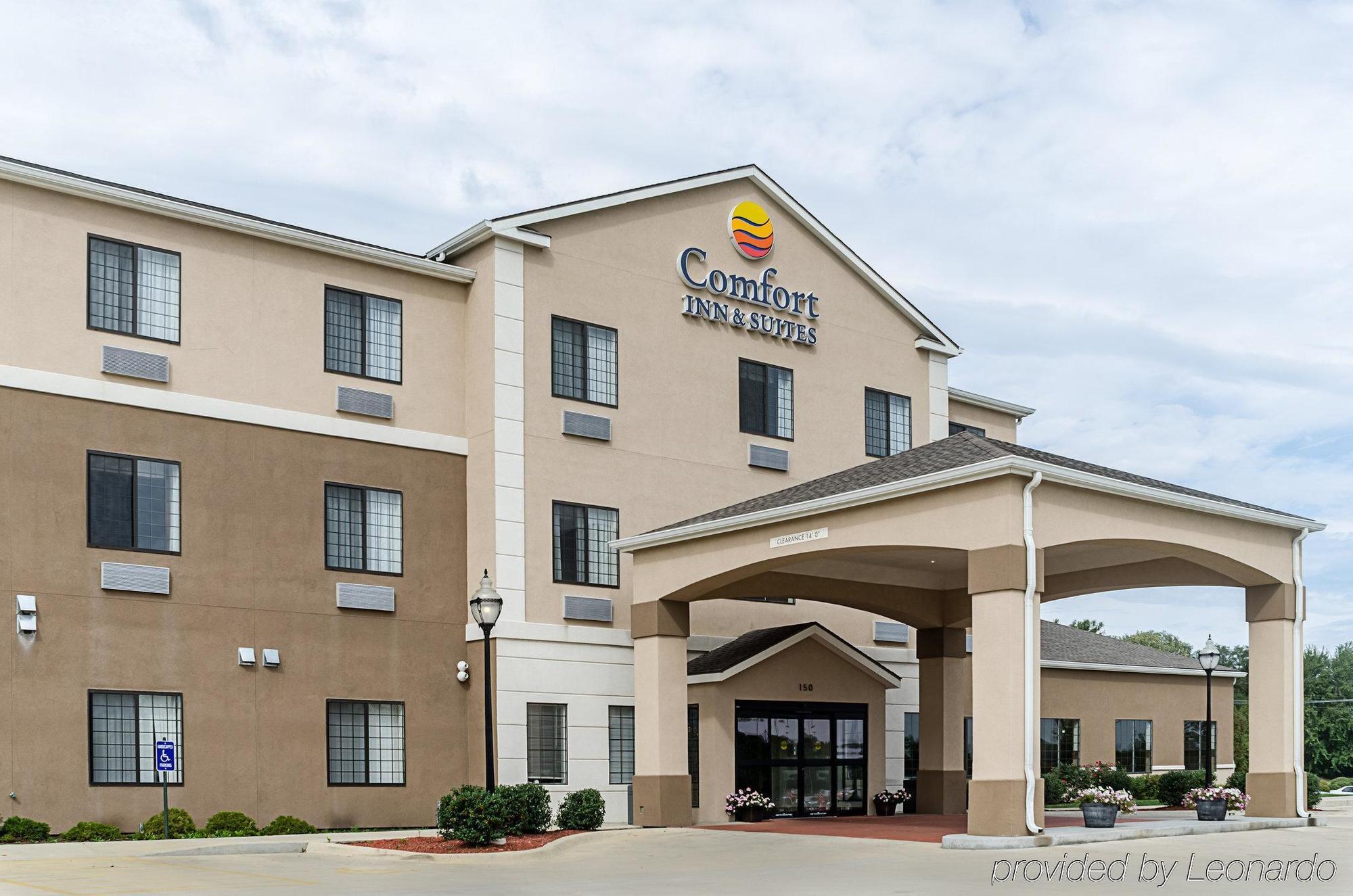 Comfort Inn & Suites Lawrence - University Area Dış mekan fotoğraf