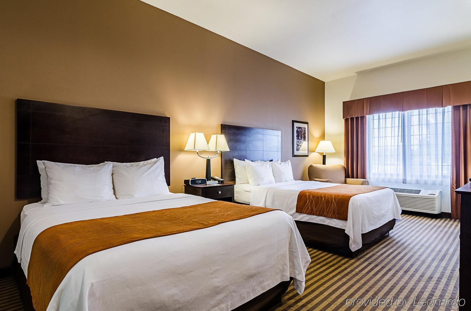 Comfort Inn & Suites Lawrence - University Area Dış mekan fotoğraf
