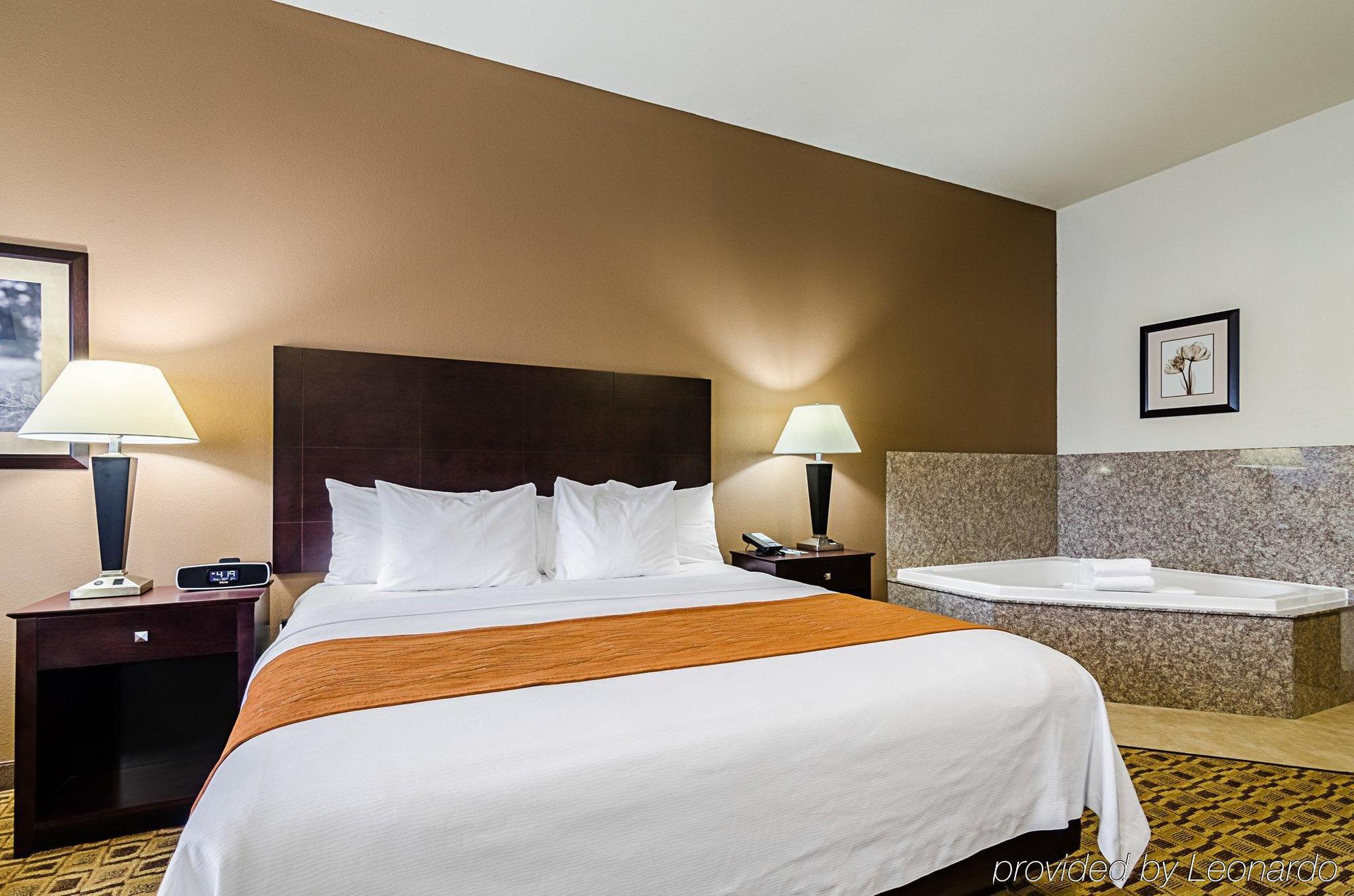 Comfort Inn & Suites Lawrence - University Area Dış mekan fotoğraf