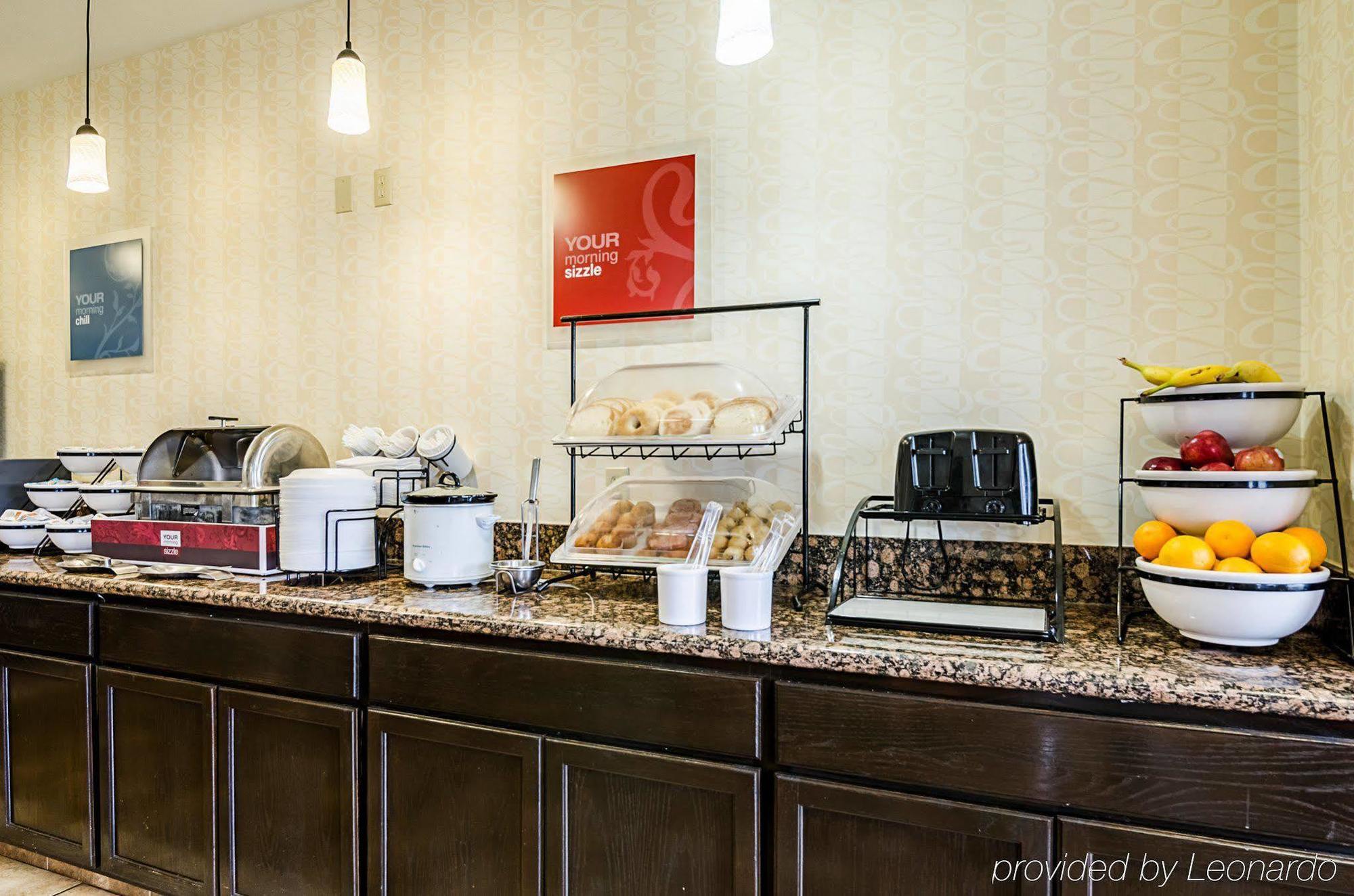 Comfort Inn & Suites Lawrence - University Area Dış mekan fotoğraf