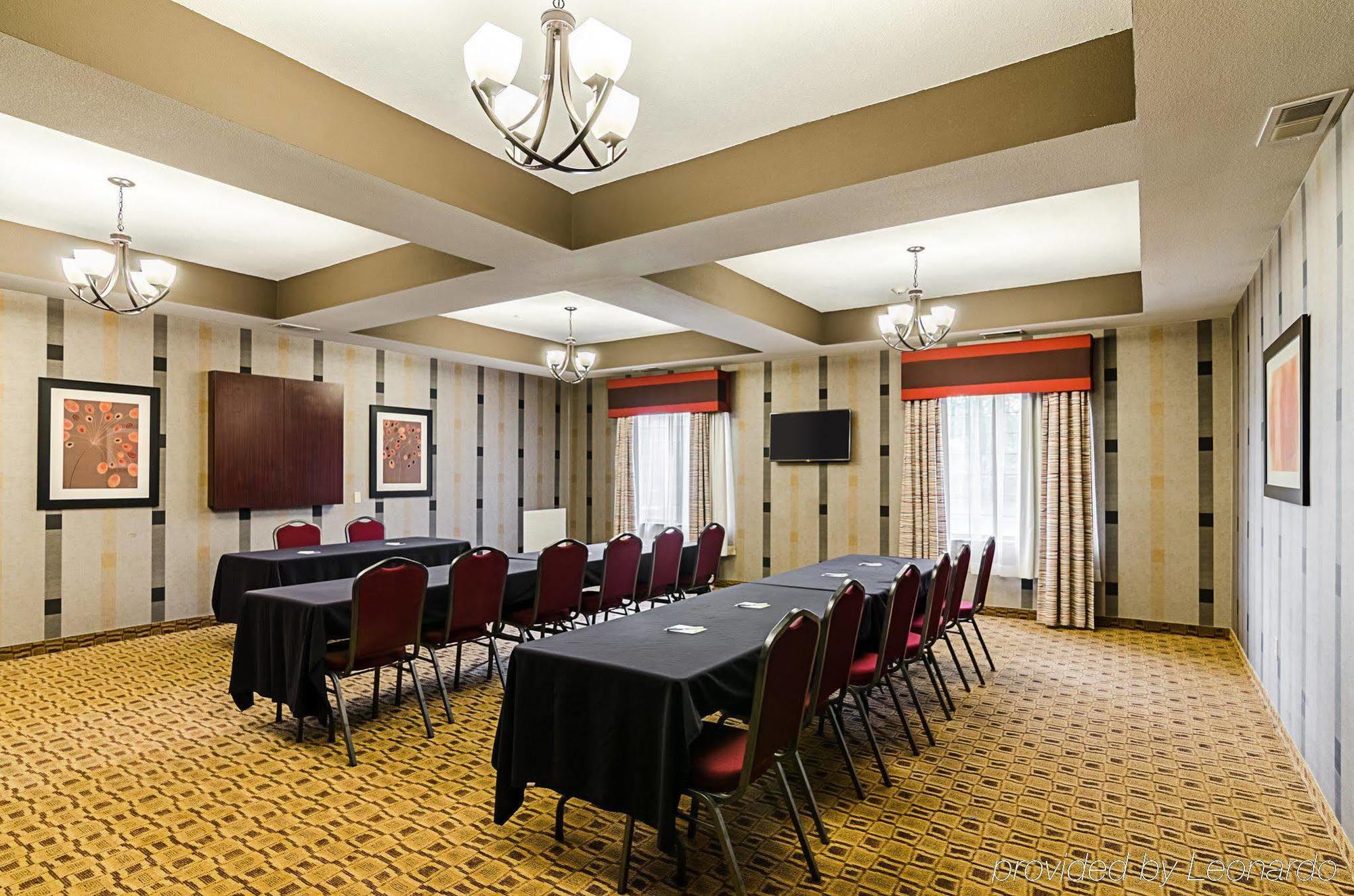 Comfort Inn & Suites Lawrence - University Area Dış mekan fotoğraf